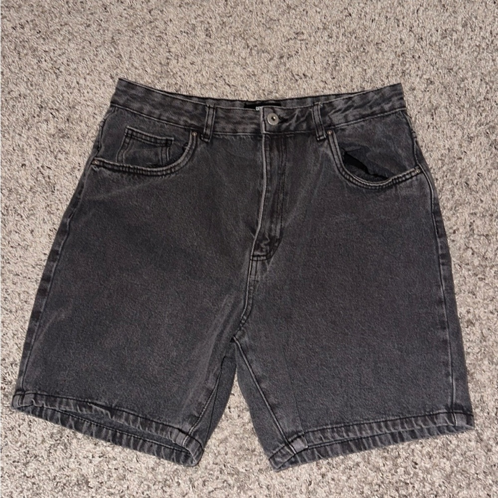 black jean shorts